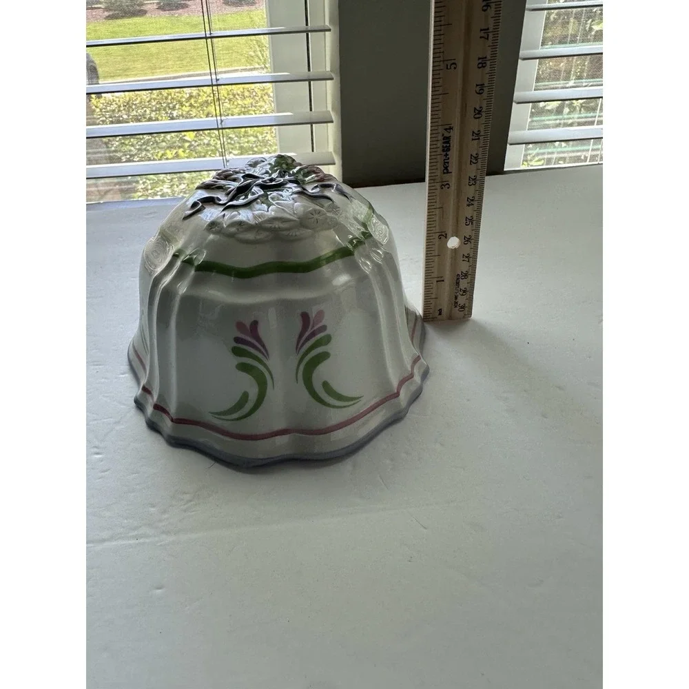 Franklin Mint Le Cordon Bleu Porcelain -  Asparagus – 1986 Hand Painted Mold